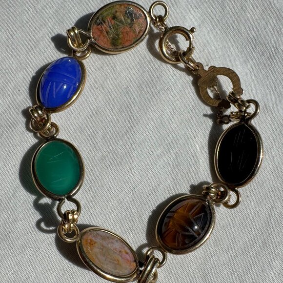 Vintage Gold Egyptian Scarab Bracelet with Precious Stones - Picture 7 of 7